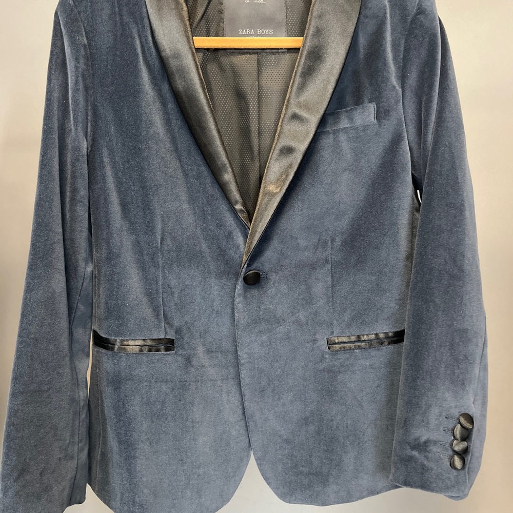 Zara kids velvet slate Blue Blazer w satin collar trim NWOT size 9/10